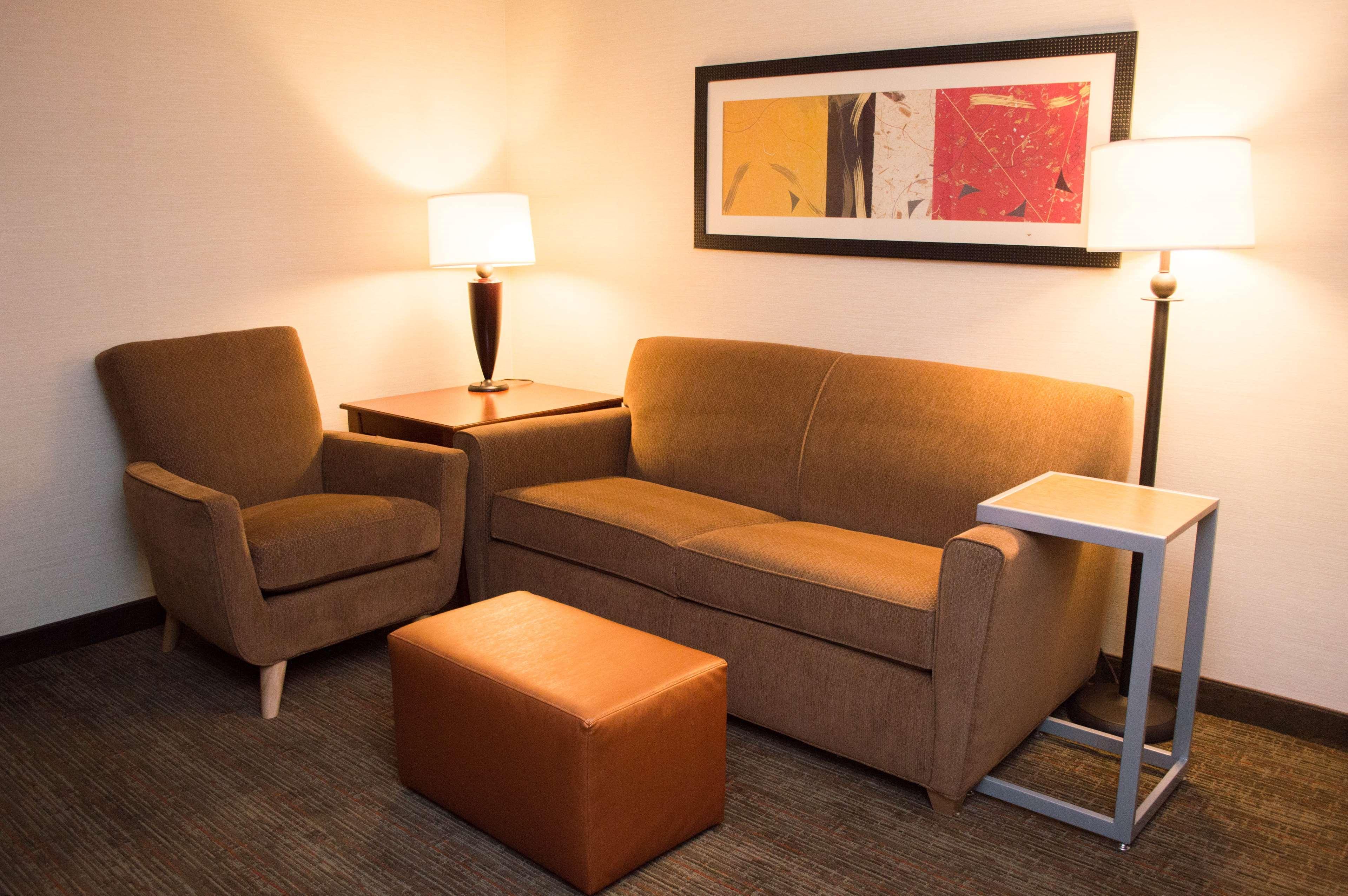 Radisson Hotel Detroit-Фармингтън Хилс Екстериор снимка